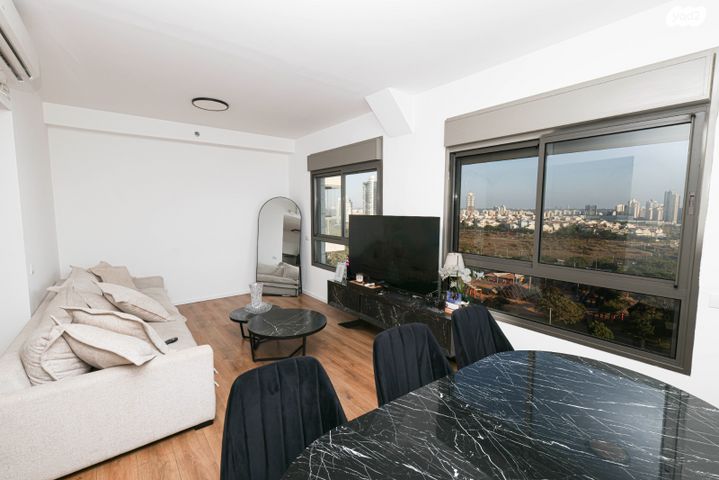 דירה, שדרות בן גוריון 143, אגמים, נתניה