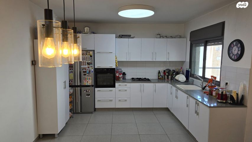 דירה, שיכון עובדים, טבריה