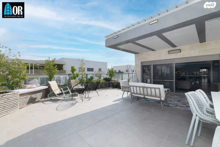 גג/ פנטהאוז, יונה בוגלה, כלניות, ראשון לציון