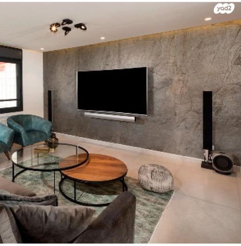 דו משפחתי, הר כתרון 30, הר כתרון, צור הדסה