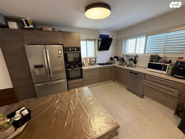 דירה, דרך בן גוריון 32, אבן גבירול, רחובות