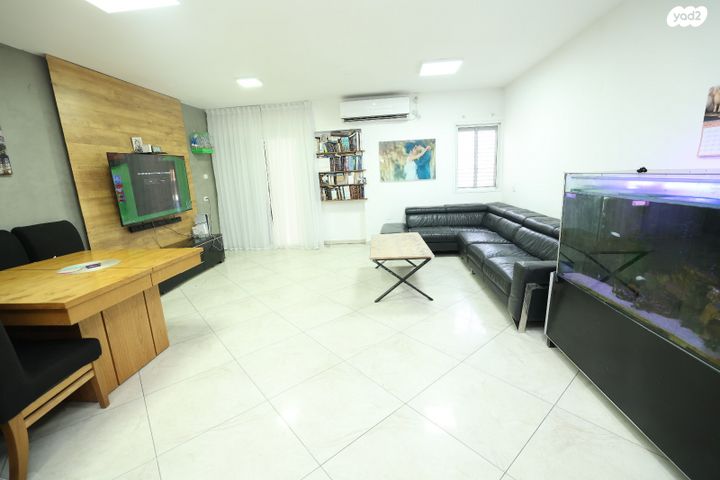 דירת גן, חזני, שכונה י"א, באר שבע