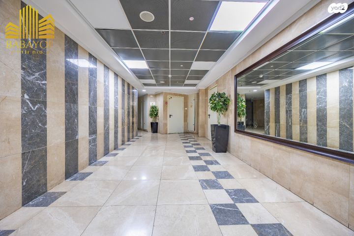 דירה, אליהו קורן, חומת שמואל, הר חומה, ירושלים