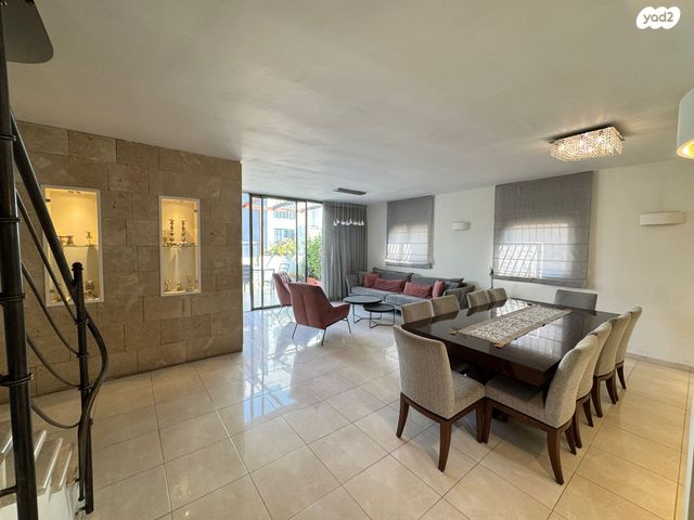 דירה, שח"ל, הפועל המזרחי ה', שיכון ה', בני ברק