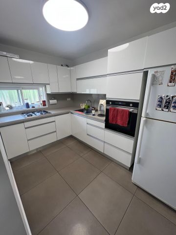 דירה, מבצע יהונתן, נווה יהונתן, רמלה