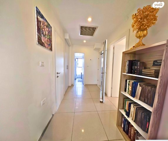 דירה, חנוך אלבק, ירושלים