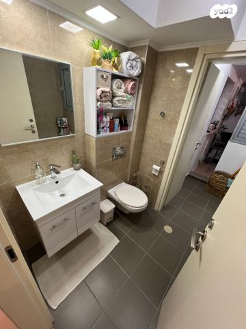 דירה, שליו, נתיבות מערב, נתיבות