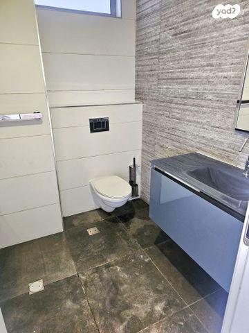 גג/ פנטהאוז, השופט חיים כהן, ארנונה, ירושלים