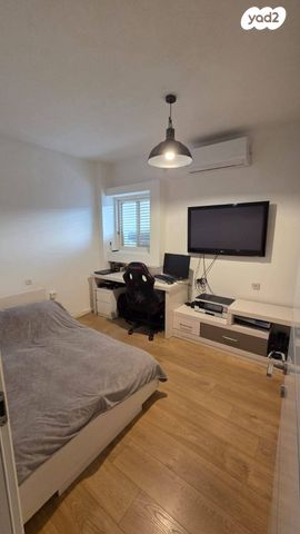 דירה, יהושע רבינוביץ, בן גוריון, חולון