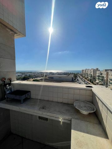 דירה, רחבעם זאבי 14, ברנע, אשקלון