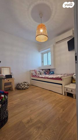 דירה, יהושע רבינוביץ, בן גוריון, חולון