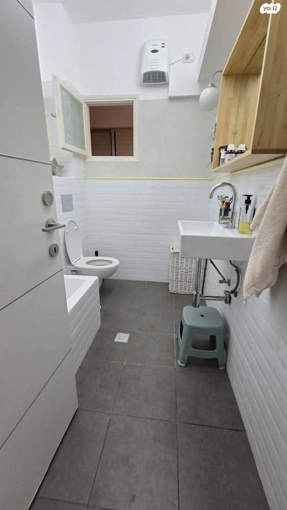 דירה, יהושע רבינוביץ, בן גוריון, חולון