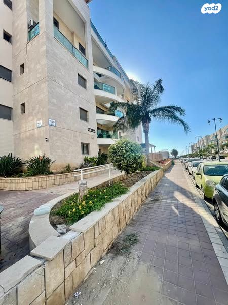 דירה, רחבעם זאבי 14, ברנע, אשקלון