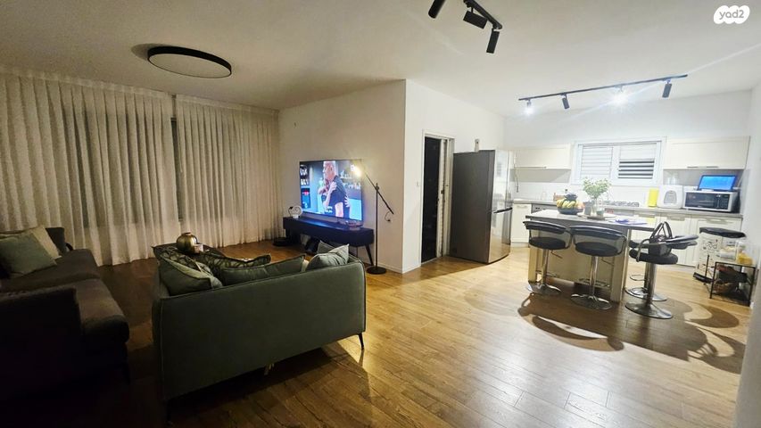 דירה, לב העיר, בת ים