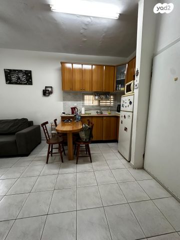 דירת גן, חצור, יד לבנים, רמת גן