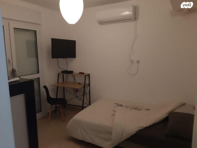 דירת גן, ריה"ל, אירוס, ירוחם