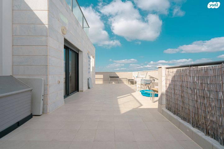 גג/ פנטהאוז, מעו"ף, חריש