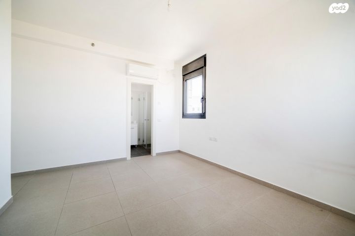 דירה, קרית קריניצי, רמת גן