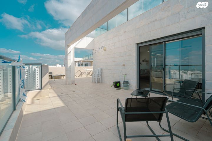 גג/ פנטהאוז, מעו"ף, חריש