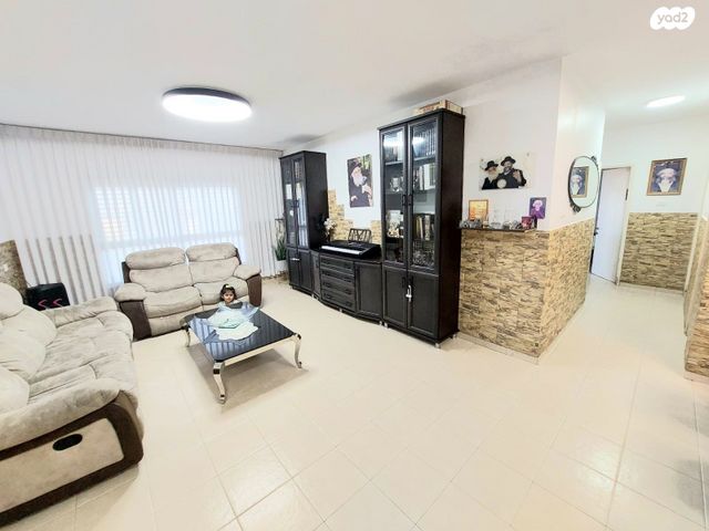 דירה, נתיבות