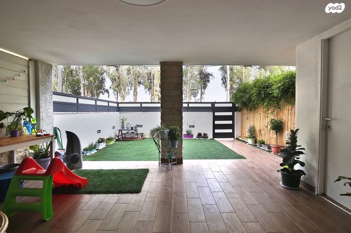 בית פרטי/ קוטג', הערמונים, מרכז העיר, סביניה, הוותיקה, קרית ביאליק