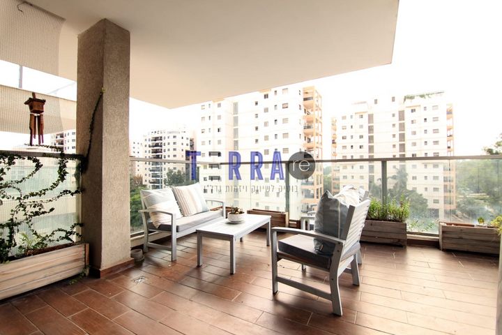 דירה, שפיגלמן, קרית השרון, נתניה