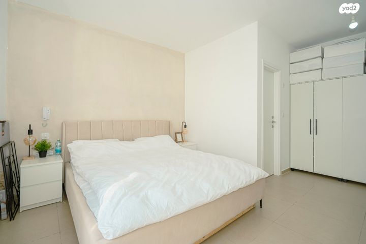 גג/ פנטהאוז, מעו"ף, חריש