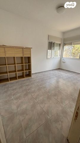 גג/ פנטהאוז, יוסף לוי 14, עיר, מרכז העיר, נהריה