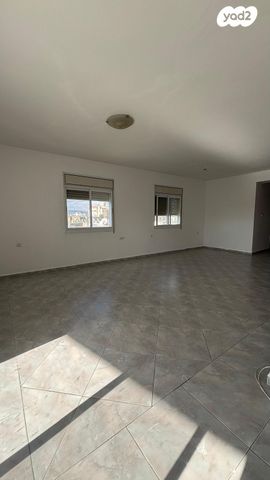 גג/ פנטהאוז, יוסף לוי 14, עיר, מרכז העיר, נהריה