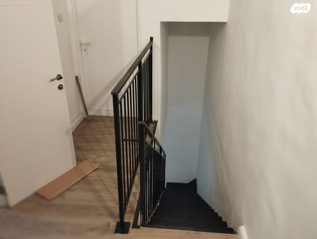 גג/ פנטהאוז, הכבאים, נווה יהושע, ערמונים, רמת גן