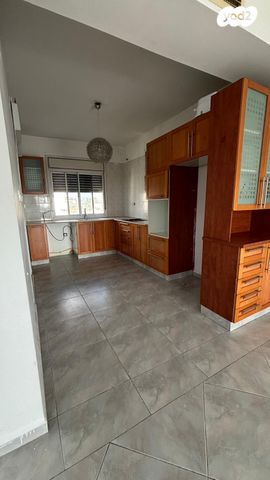 גג/ פנטהאוז, יוסף לוי 14, עיר, מרכז העיר, נהריה