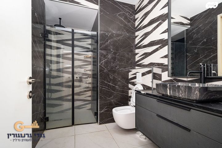 גג/ פנטהאוז, שדרות הנשיא, רמת התשבי, חיפה