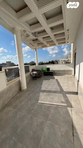 גג/ פנטהאוז, יוסף לוי 14, עיר, מרכז העיר, נהריה