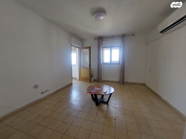 דירה, דוד רזיאל 32, תל עמל, חיפה