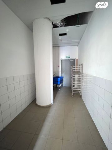 חנויות/ שטח מסחרי, דרך בן צבי 76, תל אביב יפו