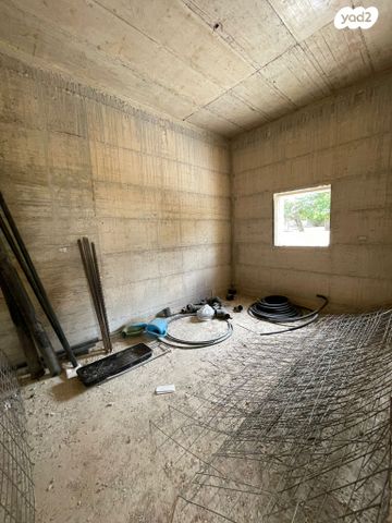 חנויות/ שטח מסחרי, הראשונים, חוסן