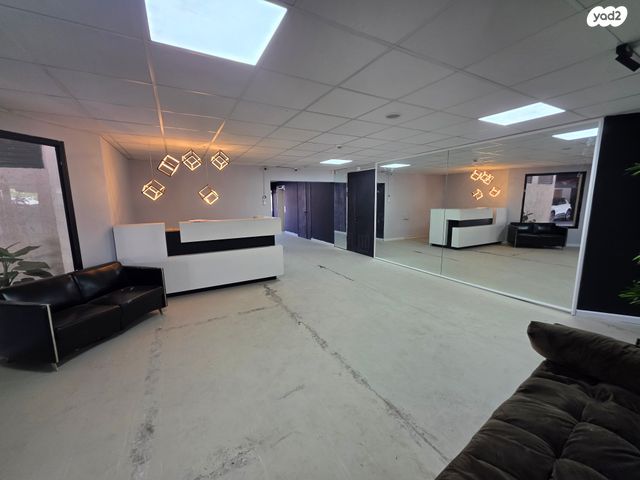 צומת הקריות, חוף שמן