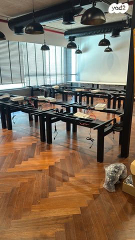 בניין משרדים, הגביש, אזור תעשיה ספיר, נתניה