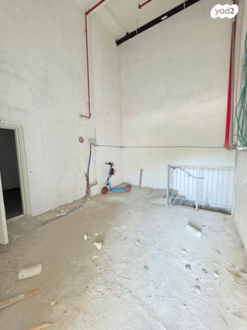 חנויות/ שטח מסחרי, דרך בן צבי 76, תל אביב יפו