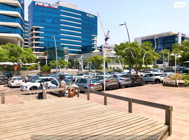 חנויות/ שטח מסחרי, המנופים, אזור תעשיה, הרצליה