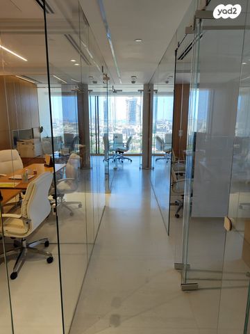 דרך מנחם בגין 