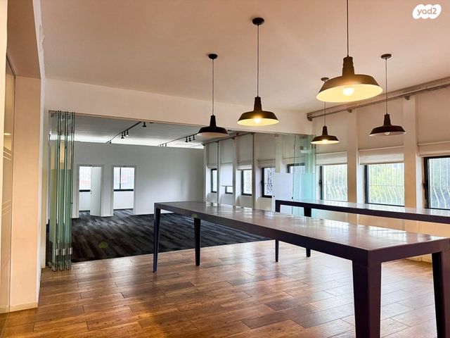 בניין משרדים, מונטיפיורי, הרכבת, תל אביב יפו