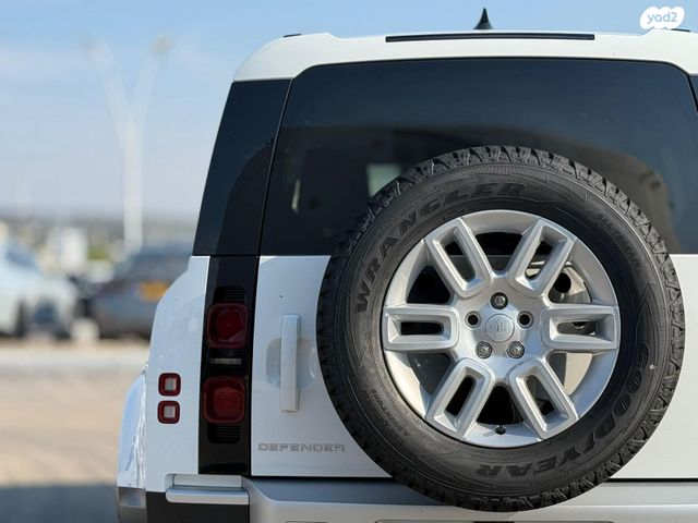 לנד רובר דיפנדר