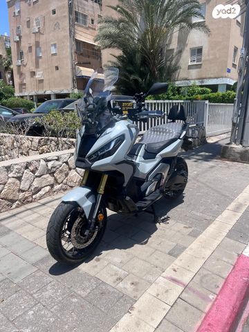 הונדה X-ADV750