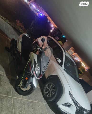 מודעת רכב קימקו דאון-טאון 350