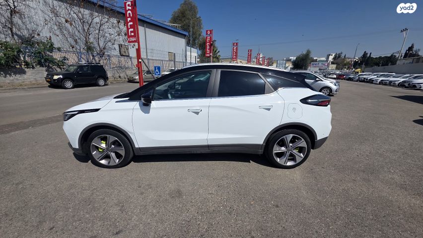 ג׳ילי Geometry C