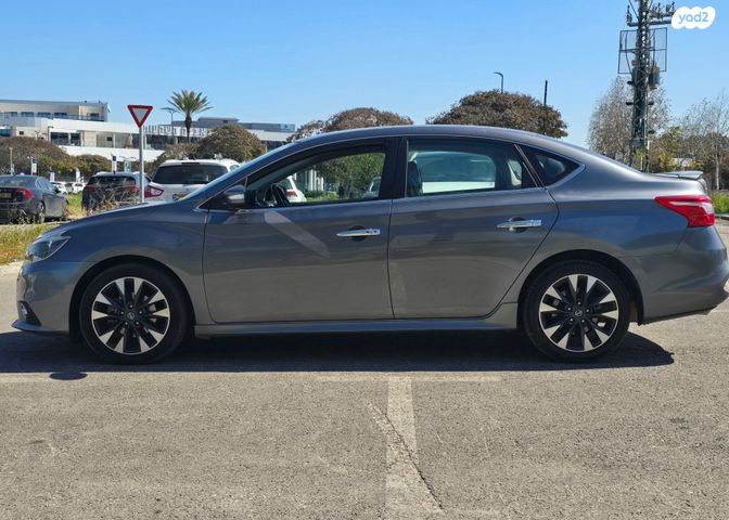 ניסאן סנטרה