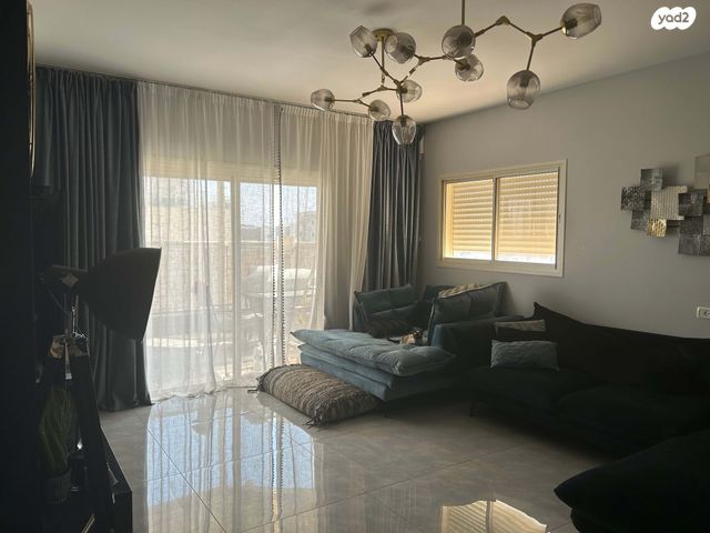 יפה ירקוני 20