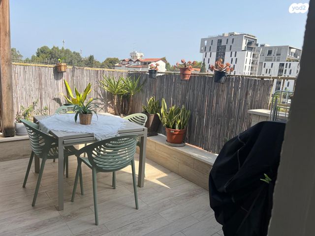 גג/ פנטהאוז, חיפה