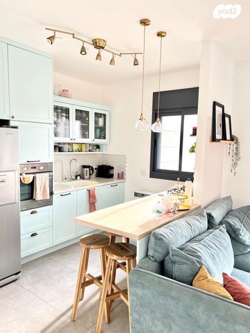 דירה, יעקב תמרי, חצרות המושבה, רחובות